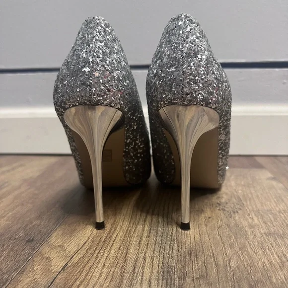 Silver 4 inch heels - Picture 2 of 7